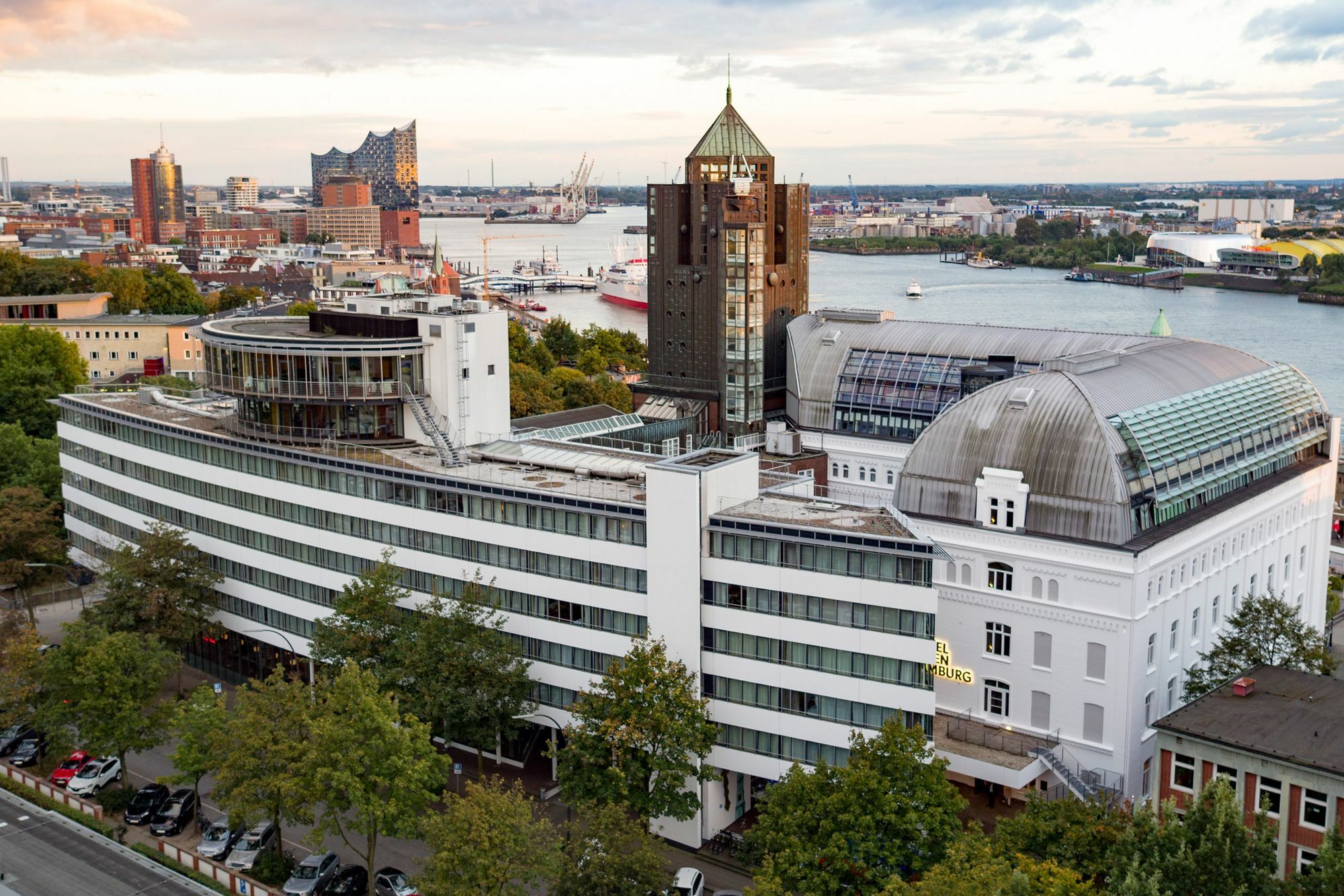 Hotel Hafen Hamburgo Exterior foto